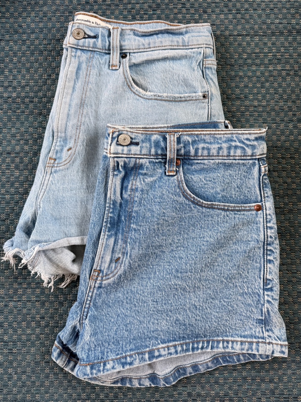 Abercrombie & Fitch Mom Shorts